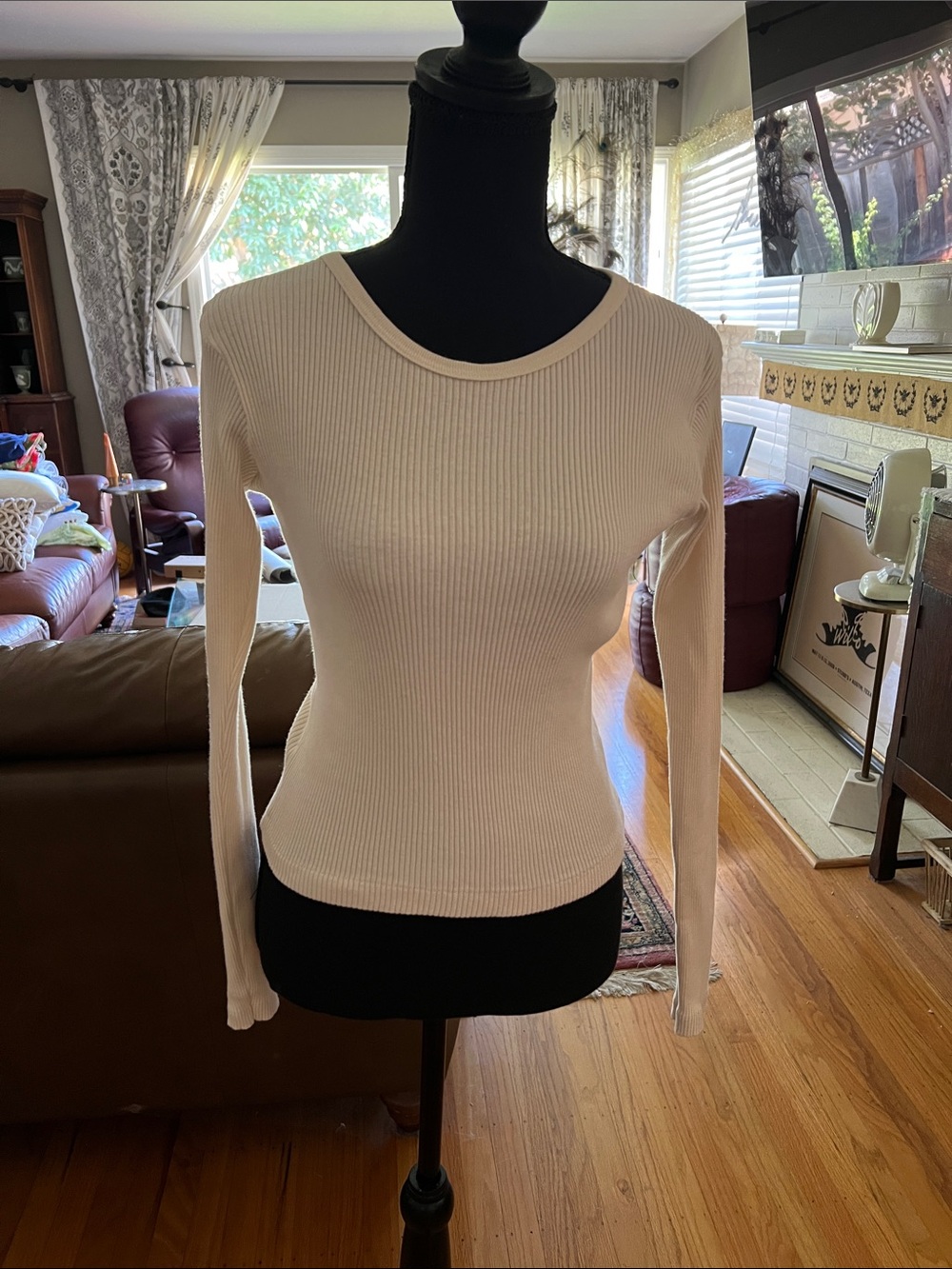 Brandi Melville Women's Long-Sleeve Ribbed Crewneck Top - cream- made in italy-